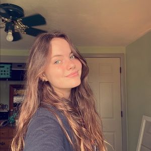 Meet your Posher, Madeline